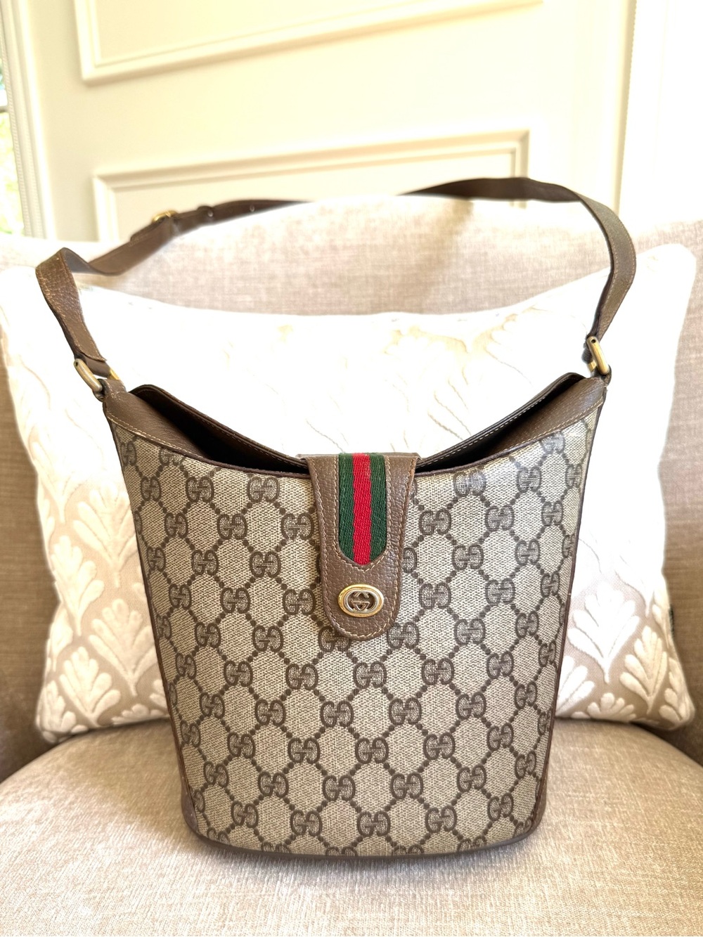 Gucci authentic brown monogram coated canvas shoulder bag bucket brown leather - Picture 3 of 16